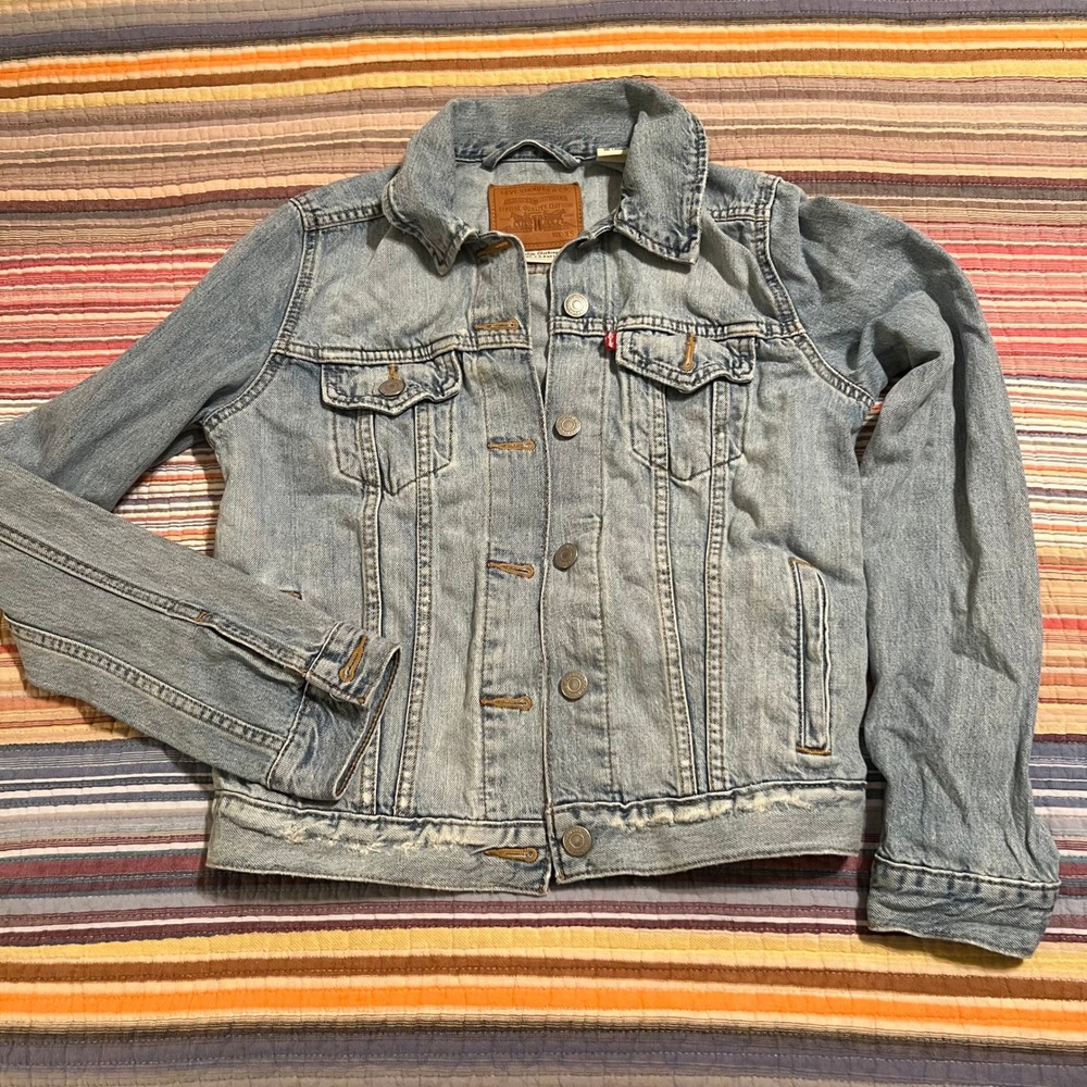 Vintage‎ Levi Strauss Big E Premium Denim Jacket Light Wash Distressed XS